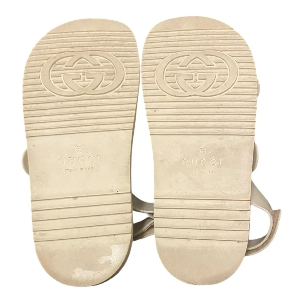 Gucci Women's Isla Double G Logo Rubber Sandals Dusty White Size 38 US 8